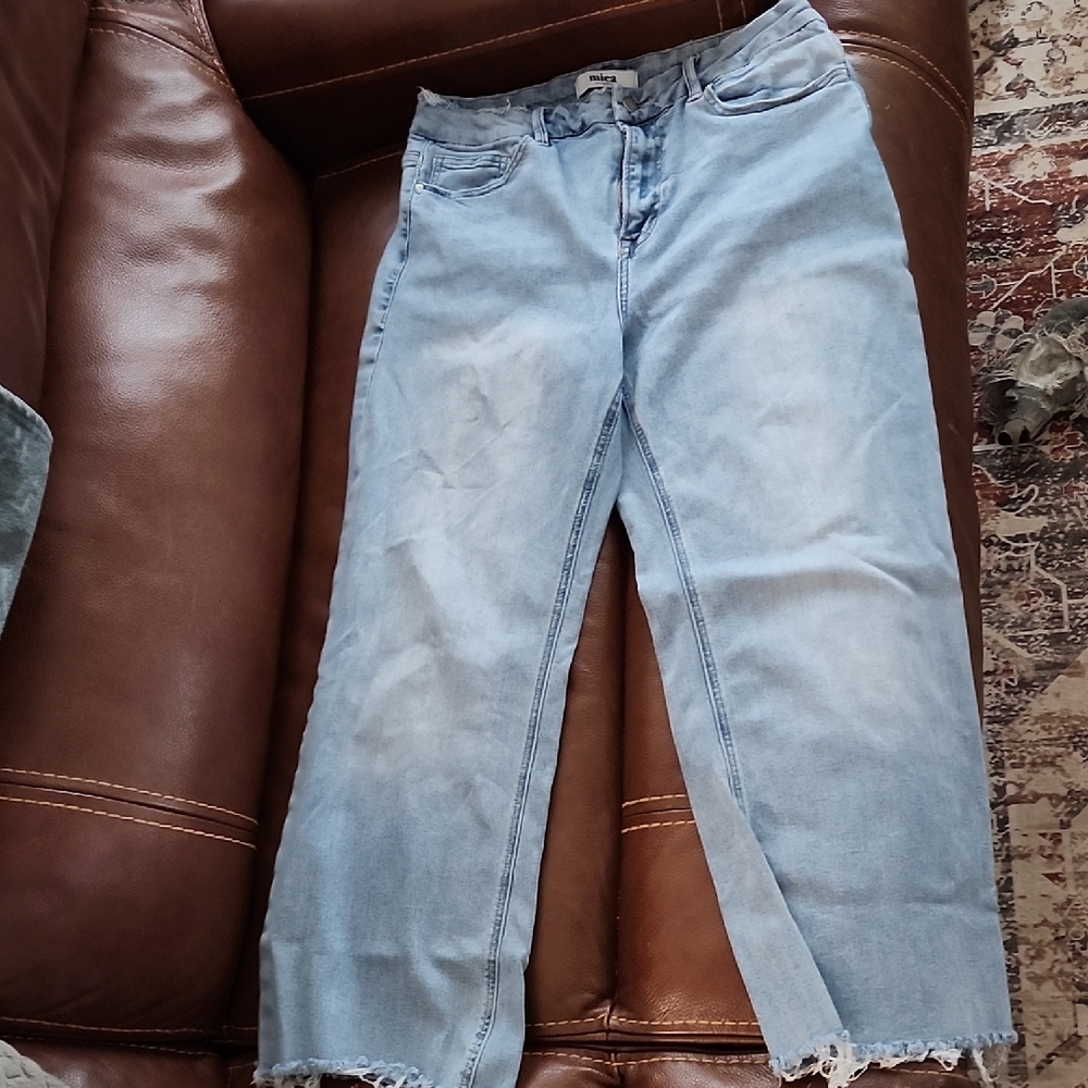 MICA 32 Cut Off High Rise Jeans